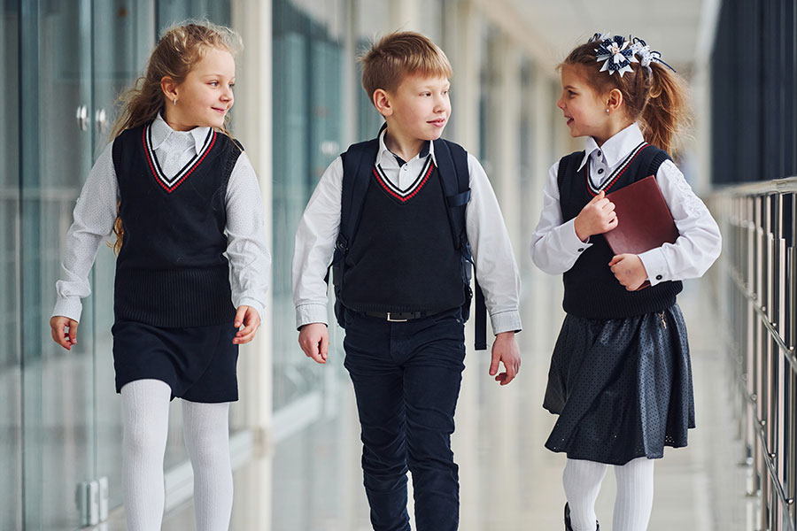 Uniformes sur-mesure dans une école